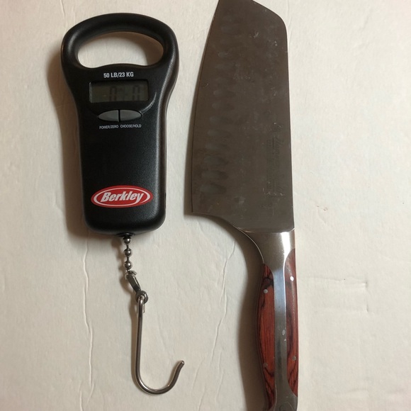 GREAT BARGAIN. Large lot of hunting supplies. Some new. Some excellent cond. - Picture 3 of 17